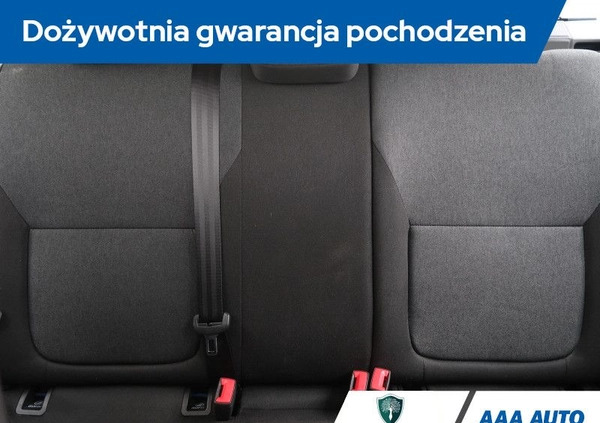 Skoda Fabia cena 40000 przebieg: 69216, rok produkcji 2018 z Ożarów Mazowiecki małe 326